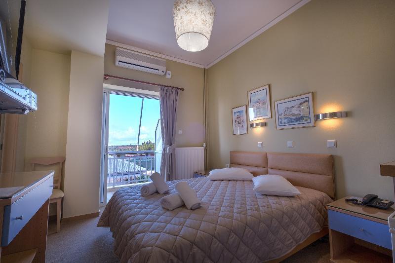 Hotel Taxiarhis Loutrá Killínis Dış mekan fotoğraf