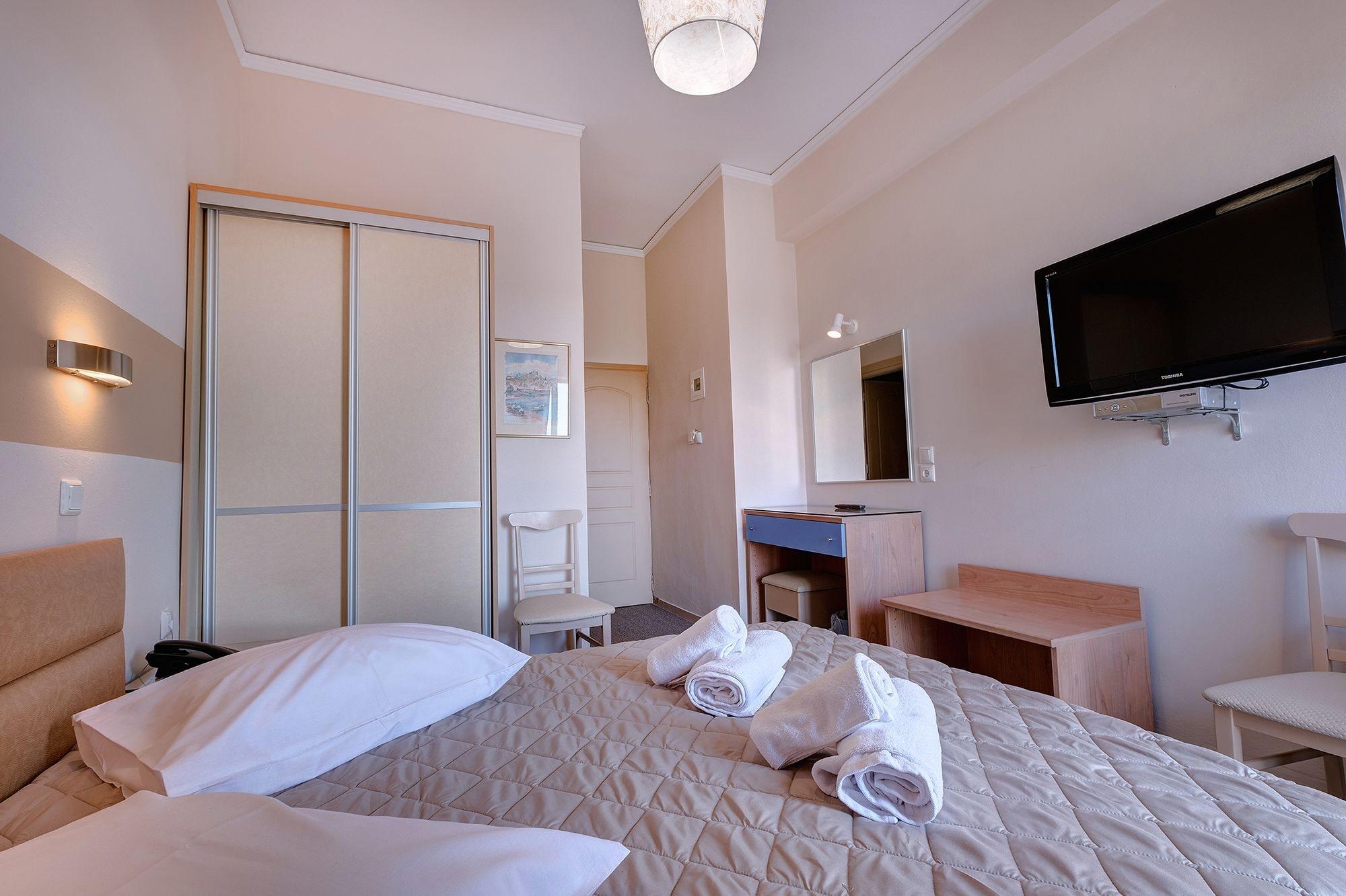Hotel Taxiarhis Loutrá Killínis Dış mekan fotoğraf