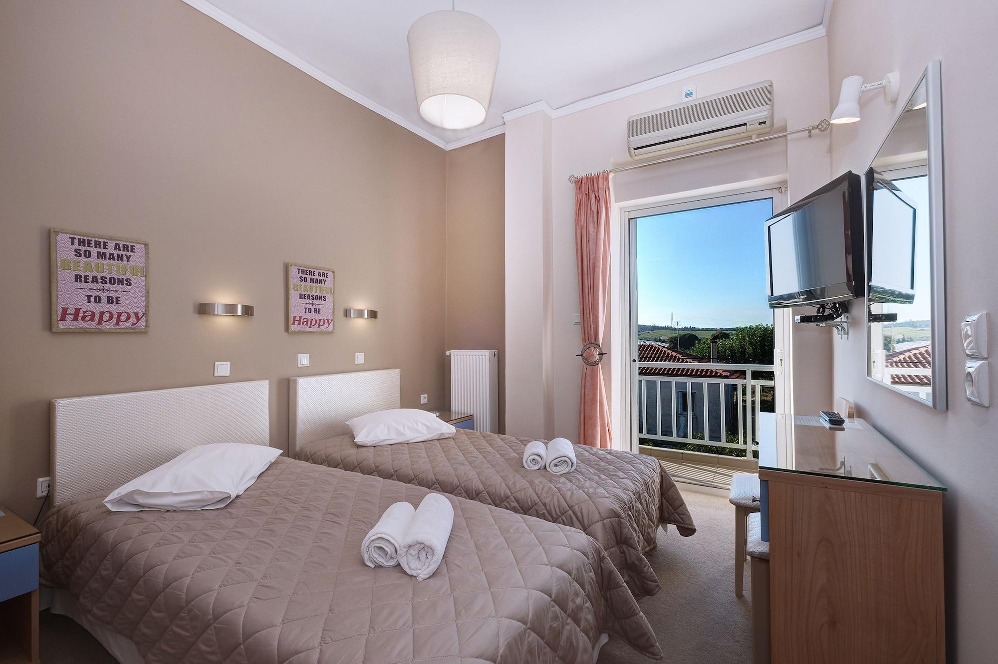 Hotel Taxiarhis Loutrá Killínis Dış mekan fotoğraf